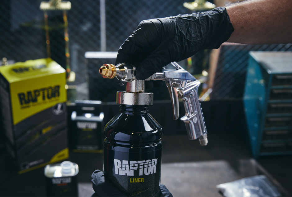 Raptor Liner Spraydose, 2K-Polyurethan Beschichtung - Profidurium Shop